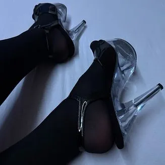 Alexis_Cross
