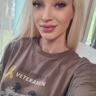 CremeDeLaCreme93