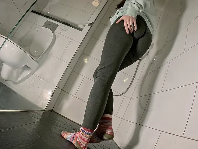 Benetzung meine grauen Leggings