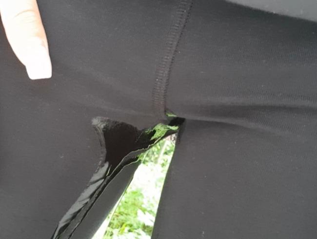 Outdoor in Sportleggings gepisst - 1 pinkeln